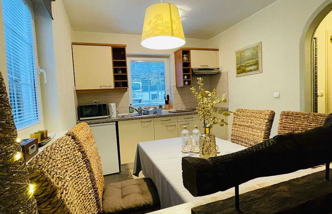 Rustic and Radiant Retreat Apartments With Terrace - Foto 21