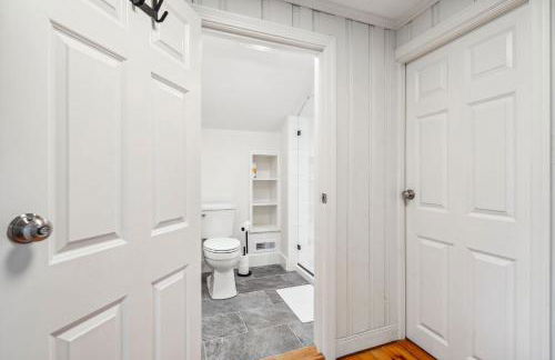 Seaside Serenity Steps to Beach Deck & Porch - Foto 39