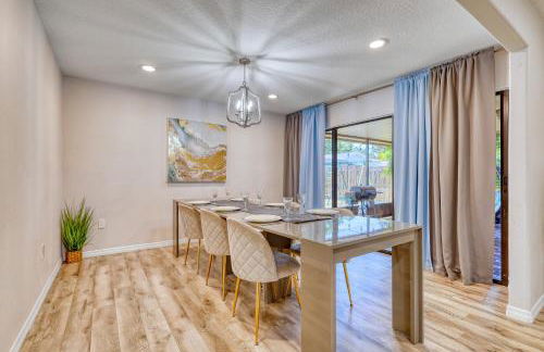 10 sleeps 3bd 2bth house Hot tub free parking - Foto 26