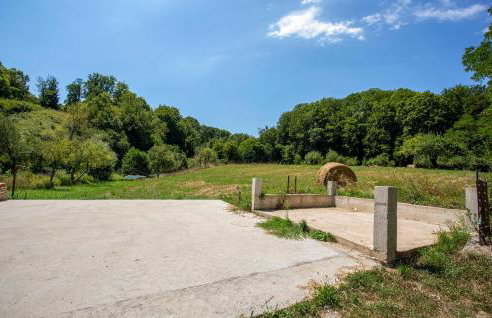 1 Bedroom Nice Home In Lukezi - Foto 14