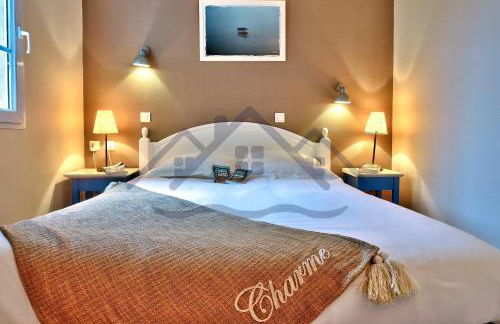 LocaLise - A05 - Plain-pied avec petite vue mer donnant sur la piscine et le jardin - Grande salle de bain - Wifi inclus - draps inclus - animaux bienvenus - parking gratuit - Foto 11