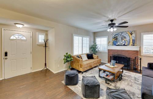 4 Mi to Dtwn Riverside Gem with Pool and Game Room - Foto 4