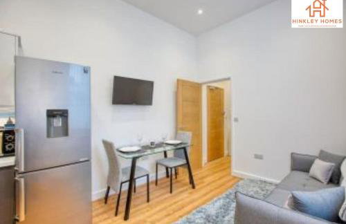 Modern 1 Bed Apartment in Central Bridgwater Ideal for Contractors & Long Stays - Foto 8