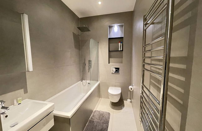 Remarkable 1-bed Apartment in Slough - Foto 9