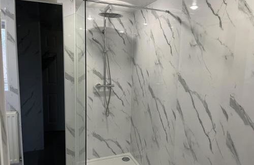 BlaydonBurn - Sleeps 6 - Parking - Garden - HotTub - Foto 17