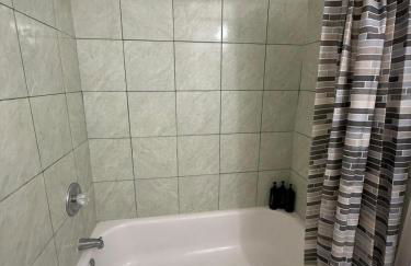 Flowers Downtown Apt Free Parking - Foto 3