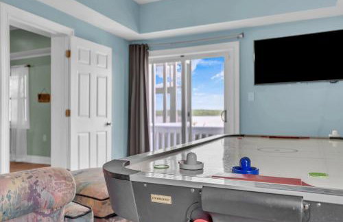 Lakefront Getaway - Dock, Pool, Sunset, Games - Foto 43