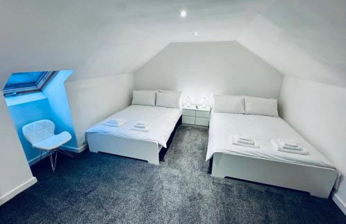 Modern 2 bedroom House With Loft Conversion - Foto 19