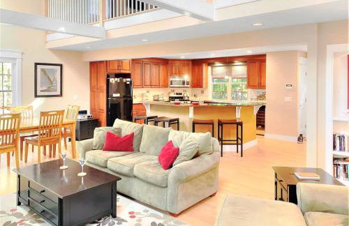 Beach Days Await at Harwich Getaway - Photo 4