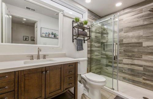 Urban Explorer Pad - 3BR - Backyard -Parking - Foto 9