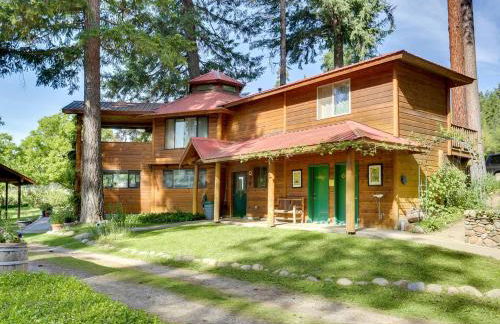 Luxurious Bed and Breakfast Suite for One or Two Couples near Kettle Falls, Washington - Foto 10