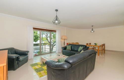 Casa Mergoux - Quiet - Spacious - AC - Wi-Fi - Smart TV - Foto 5