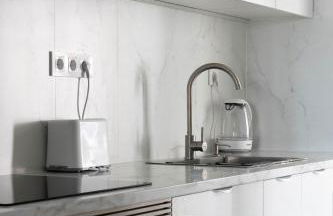 Bungalow with a pool and a terrace - Foto 16