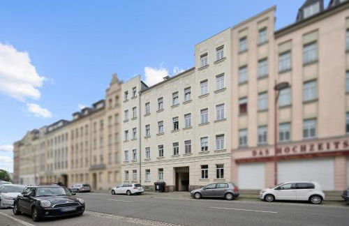 Gemütliches Apartment - hochwertiges Boxspringbett, privater Parkplatz, Terrasse, komplette Küche, WLAN, 40 Zoll HD TV - Foto 16