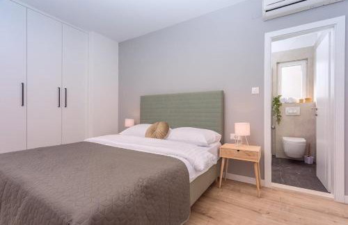 VILLA ALMIC with heated pool, 5 bedrooms, Gaming room, a multi-use playground court - Photo 28