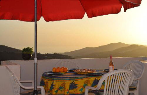 Casa Marlo, Spacious House in the Lively Centre of Cómpeta - Foto 7