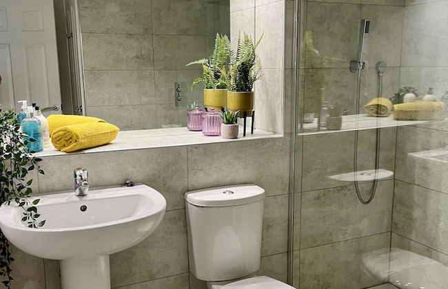 BookedUK - Lovely 2BR Flat in Hoddesdon - Foto 28