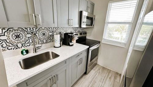 Rustic Retreats Beachy 1BR for 4 guests in the heart of Fort Lauderdale - Foto 2