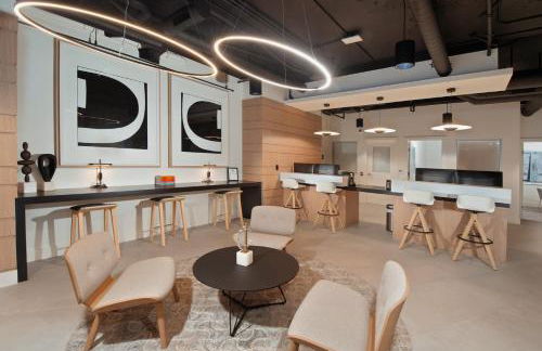 Elegant Suite at Marina-Venice Beach with Pool, Jacuzzi, GYM by Holisticā Retreats - Foto 29