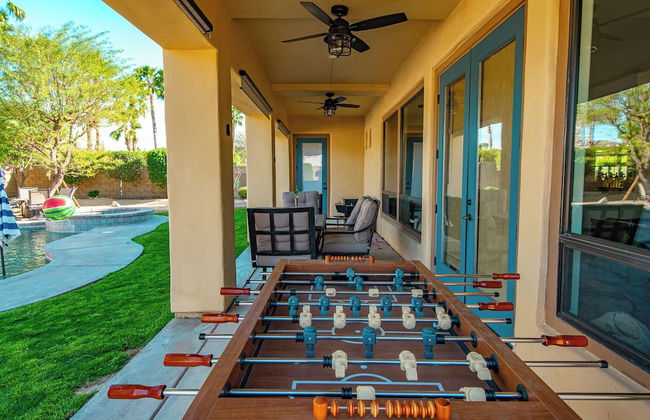 Luxury Resort Style Living w/ Pool & Jacuzzi - Foto 45