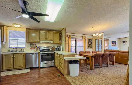 Desert View Retreat - Sleeps 22, Game Garage, Near Skywalk & Lake Mead - Foto 9