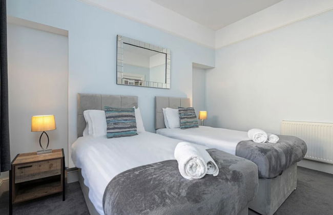 JOIVY Charming 4-Bed House Near The Hoe Park - Foto 22