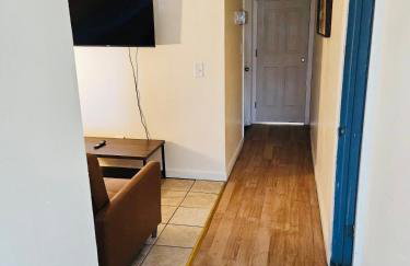 Suites on East Side near Whole Foods, Brown University, Miriam Hospital, MBTA, Downtown, - Photo 35