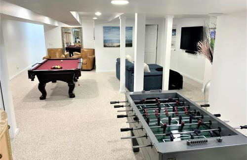 The J Luxury Villa - Southampton Poolside Retreat with Sauna - Foto 68