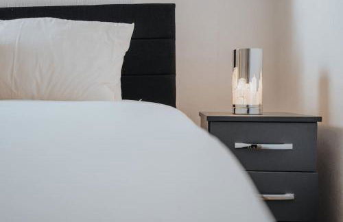 Stunning 5 bedroom home Wirral Birkenhead Sleeps 9- Free Parking-5G Internet - Foto 20