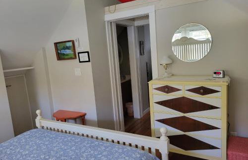 4 Seasons 4 bedroom lake level home - Foto 33