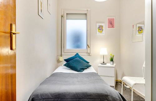 Spacious 4 Bedroom Apartment Fira BCN & Camp Nou - Foto 15