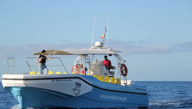 Naviguez le long de la côte de La Gomera