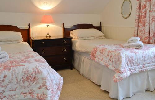 Old School House - Photo 10