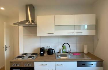 Kernsaniertes Monteurhaus mit 2 Apartments in Wirges - Foto 39