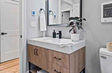 The Modern Boho Brick Loft - Foto 52