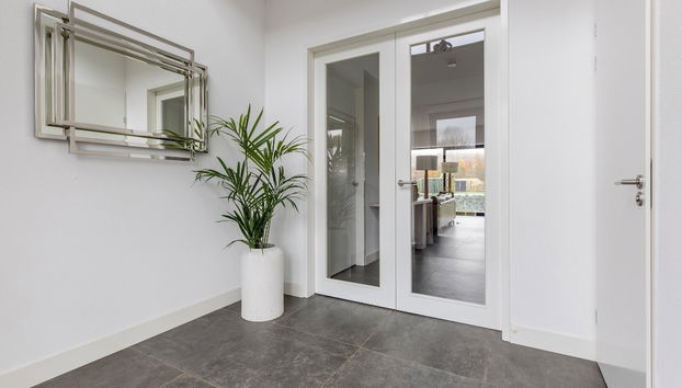 Brand new Luxury Villa on a Small-scale Park With its own Jetty - Foto 4, Recepción