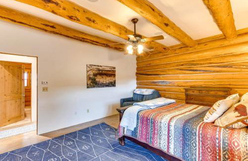 Spacious Rifle Cabin w/ Deck + Mountain Views! - Foto 11