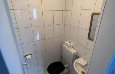 Zentrale, helle Wohnung mit Balkon! Ideal für Messe, Business und Städtereise - Foto 10