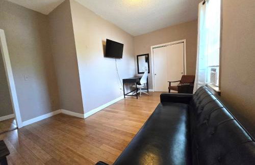 Suites on East Side near Whole Foods, Brown University, Miriam Hospital, MBTA, Downtown, - Foto 29