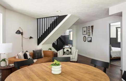 New Beautifully Updated Home with Gameroom! - Foto 46