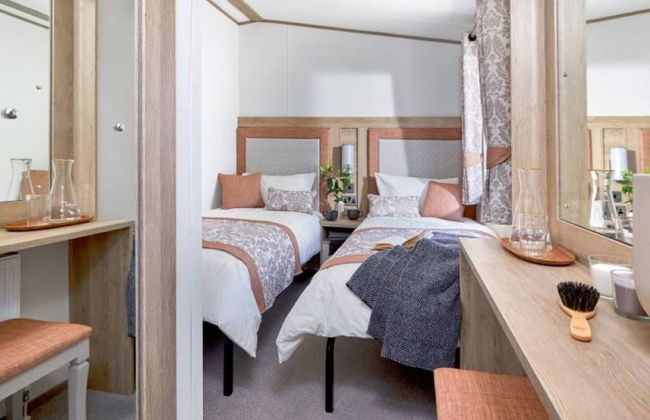 1 Bed Lodge Sleeps 4 - Pet Welcome - Fireplace - Foto 1