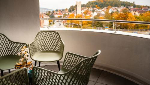 Evelyns Apartment, nahe der Therme und dem Zentrum, privat Parkplatz, Balkon, Highspeed-WLAN - Foto 3
