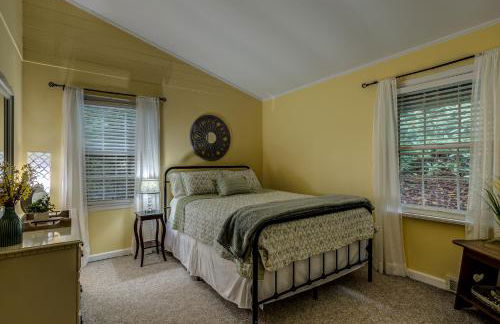 Mountain Home near Blue Ridge Parkway, Central Location! - Foto 21