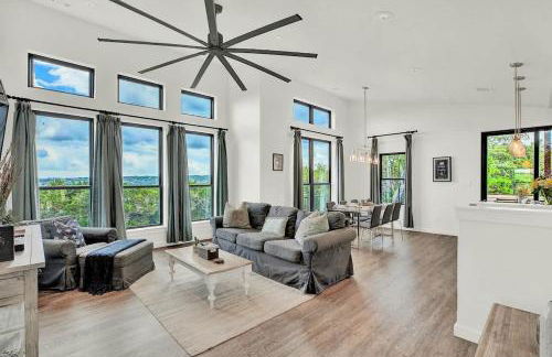 Luxury Lakeview Home w/ Pool & Beach Access! - Not Active - Foto 4