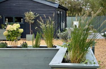 Willow Court Farm-Studio North & Petting Farm, 8 mins from Legoland & Windsor, 15 mins from Lapland UK - Photo 21