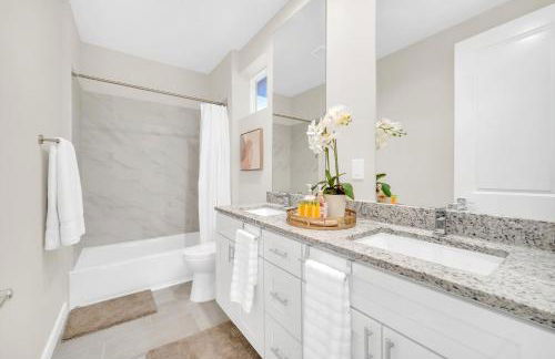 Magical Themed Home Near Disney - Foto 18