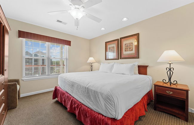 Grand Crowne Resort - Photo 23