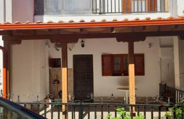 Adorable 2 floors two bedroom vacation maisonette - Foto 30