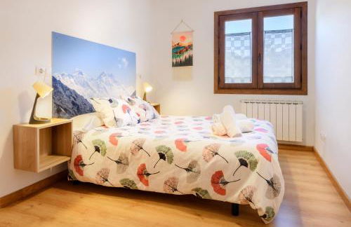 Apartamento de montaña y ESQUÍ en el Pirineo Aragonés, Villanúa - WIFI - Photo 8