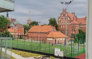 Apartament w Centrum z wanną z hydromasażem - Foto 35